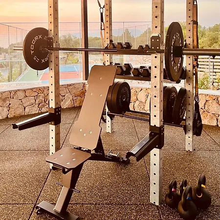 Horizon Retreat וילה Agriliás