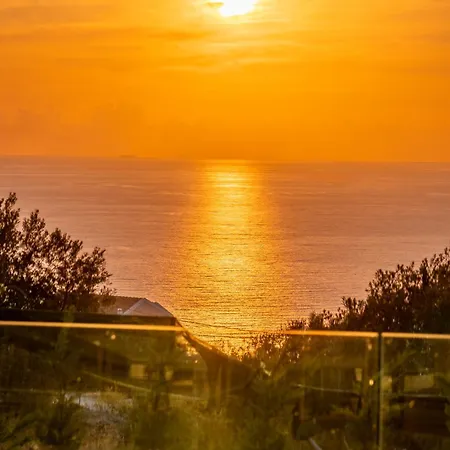 Horizon Retreat