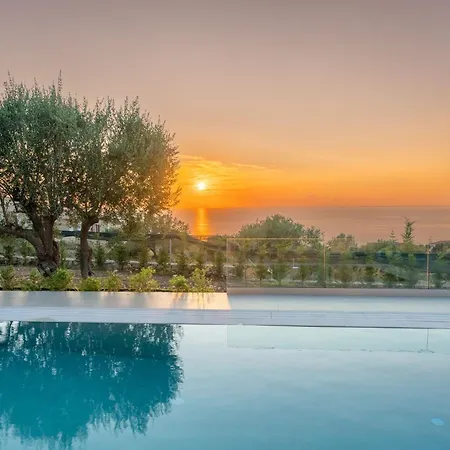 Horizon Retreat Villa